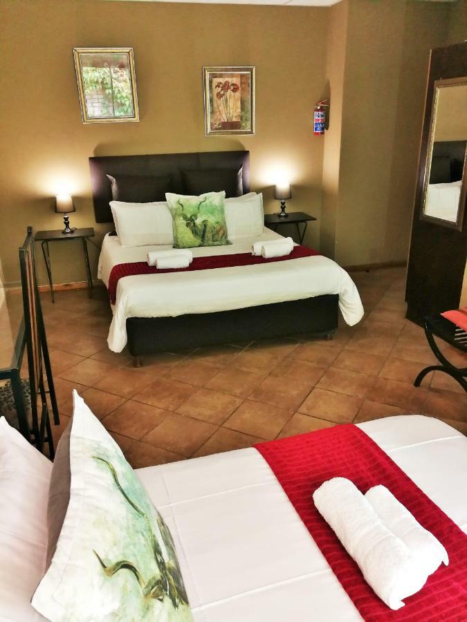 Safari Guesthouse Vryburg Exteriér fotografie